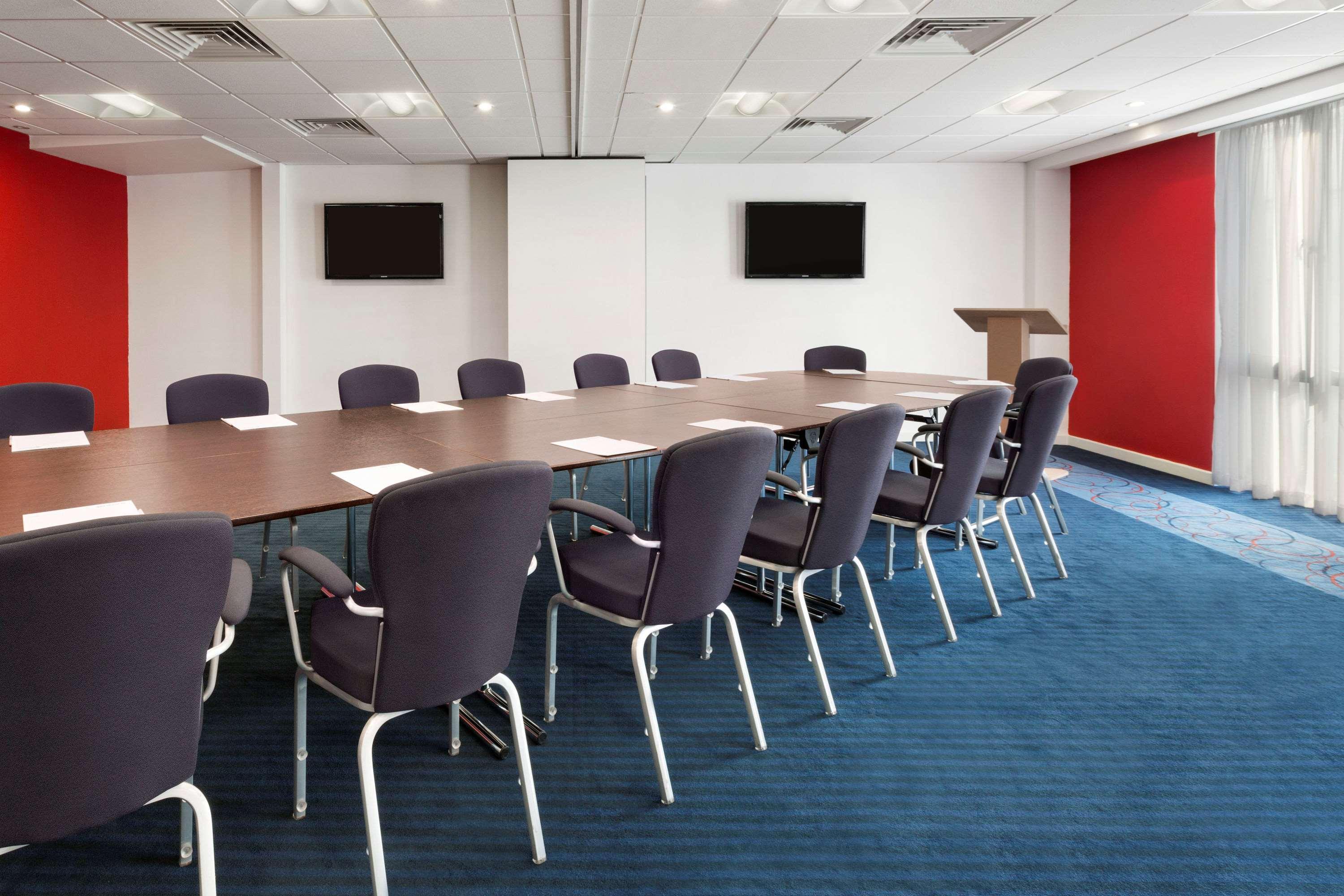 Ramada Encore Leicester City Centre Εξωτερικό φωτογραφία